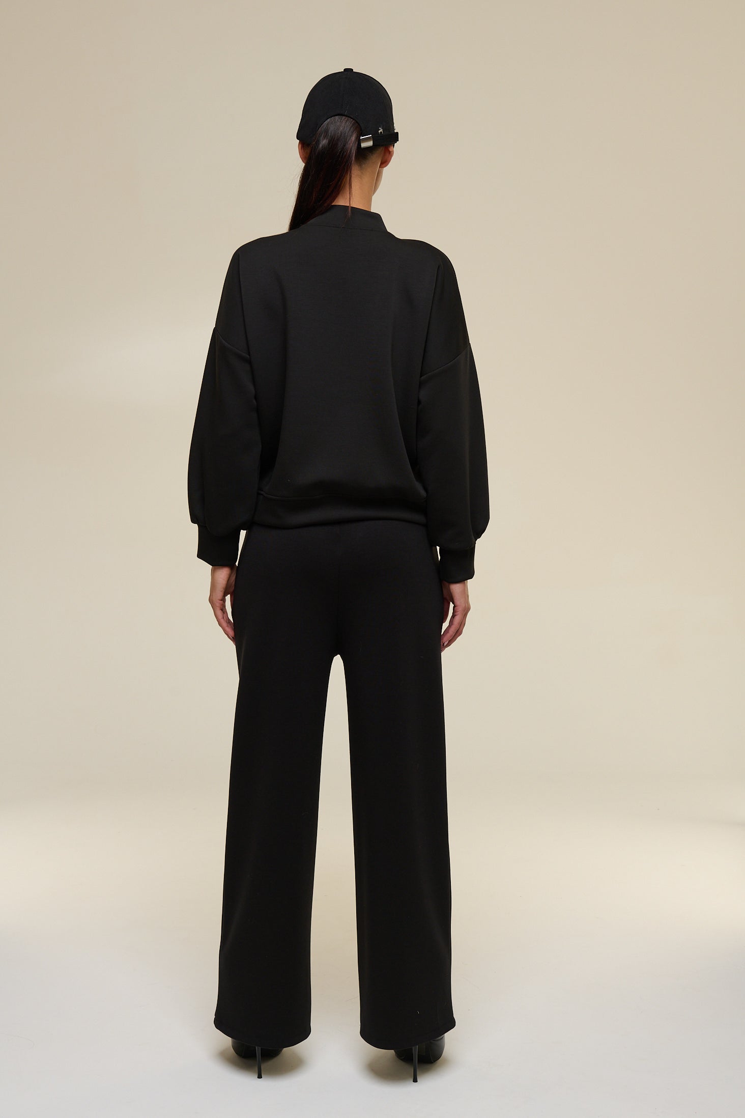 Completo Lux Nero - 22 Spazio Boutique