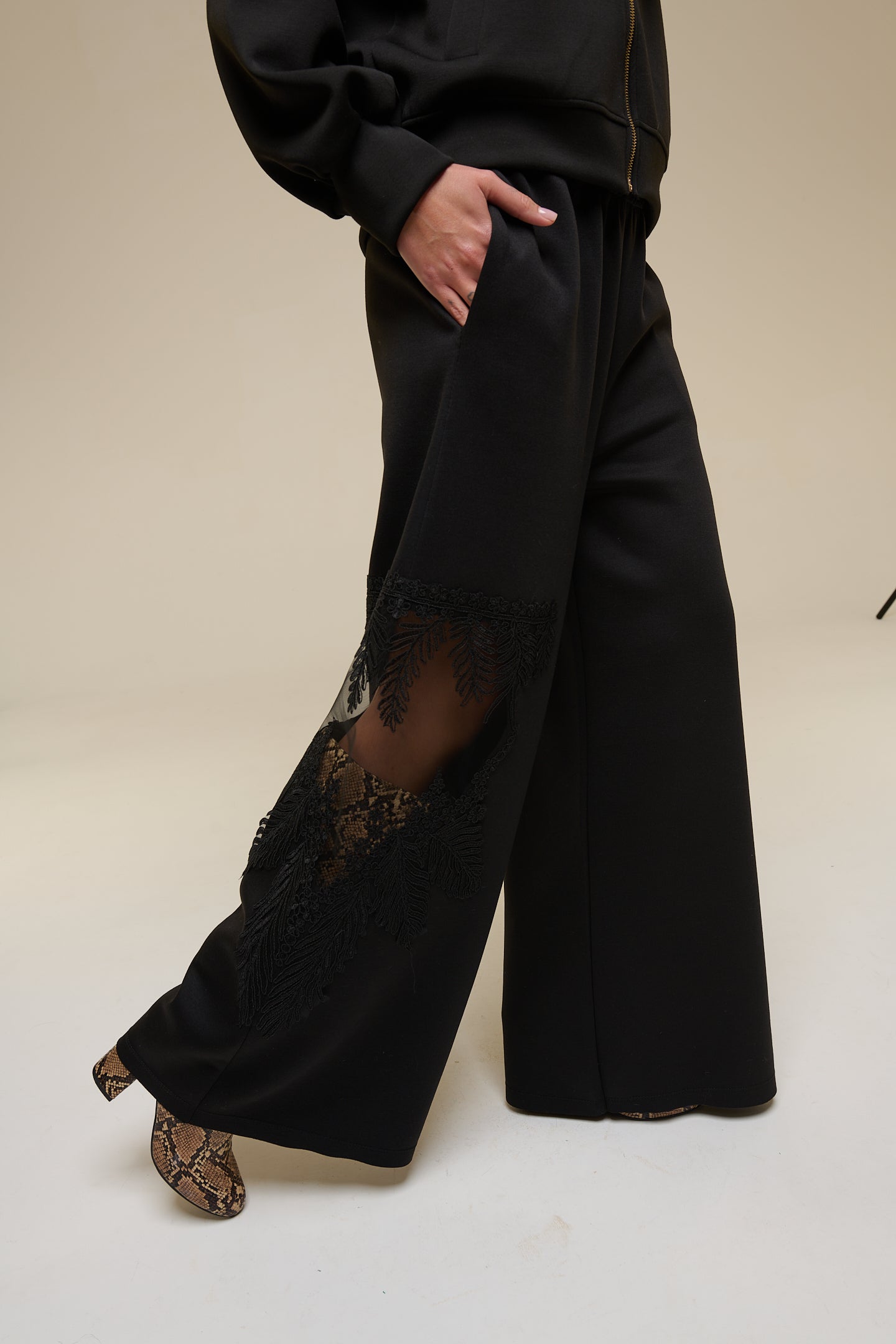 Completo Lux - 22 Spazio Boutique