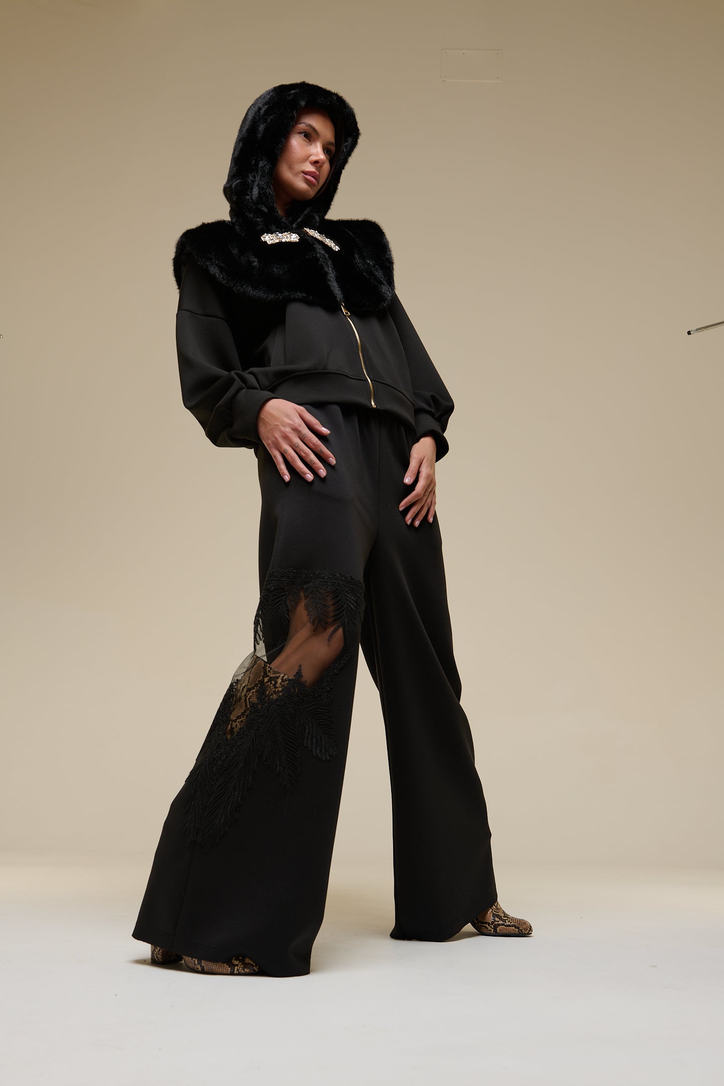 Completo Lux - 22 Spazio Boutique