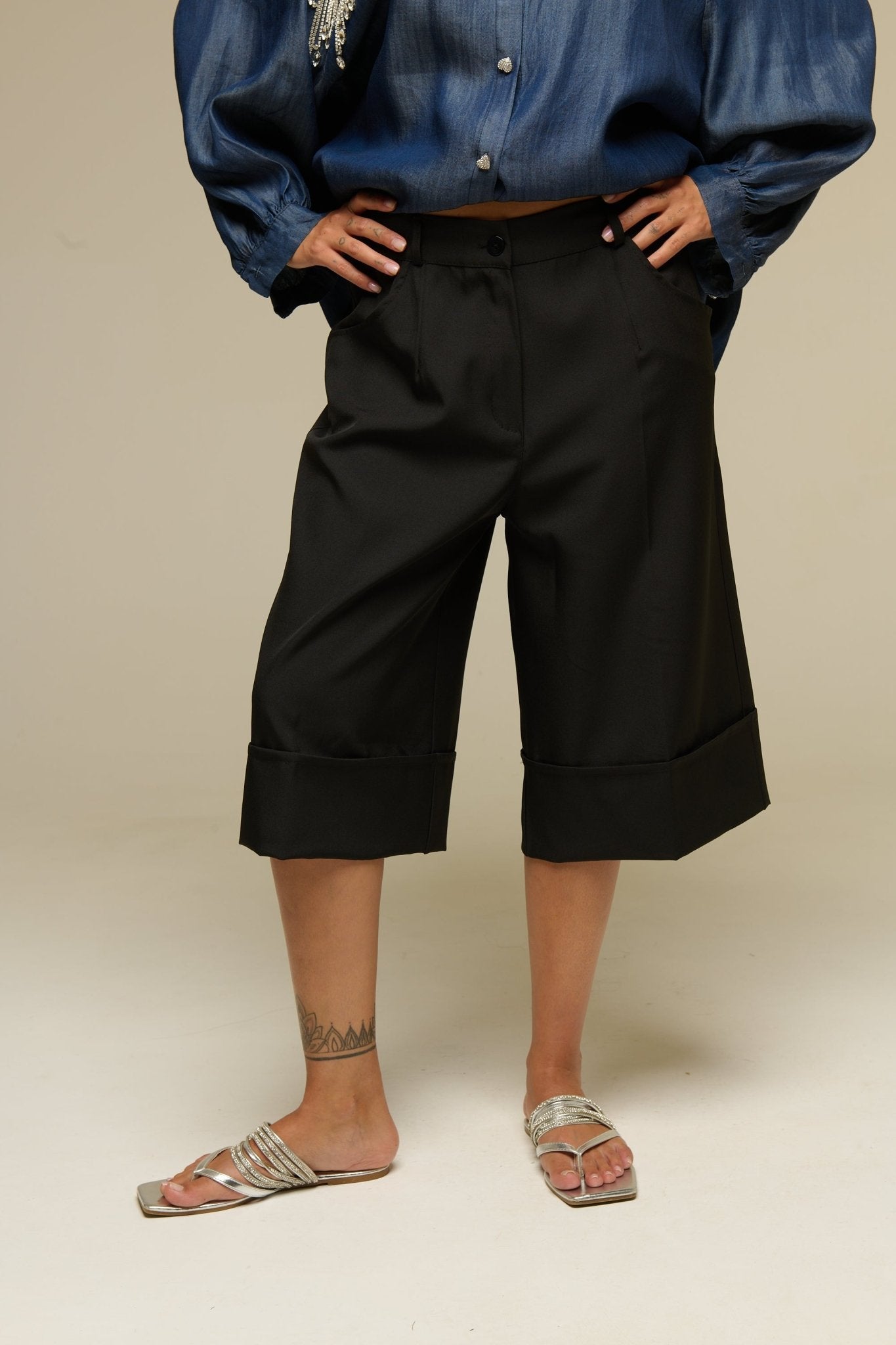 Bermuda Nero Simple - 22 Spazio Boutique