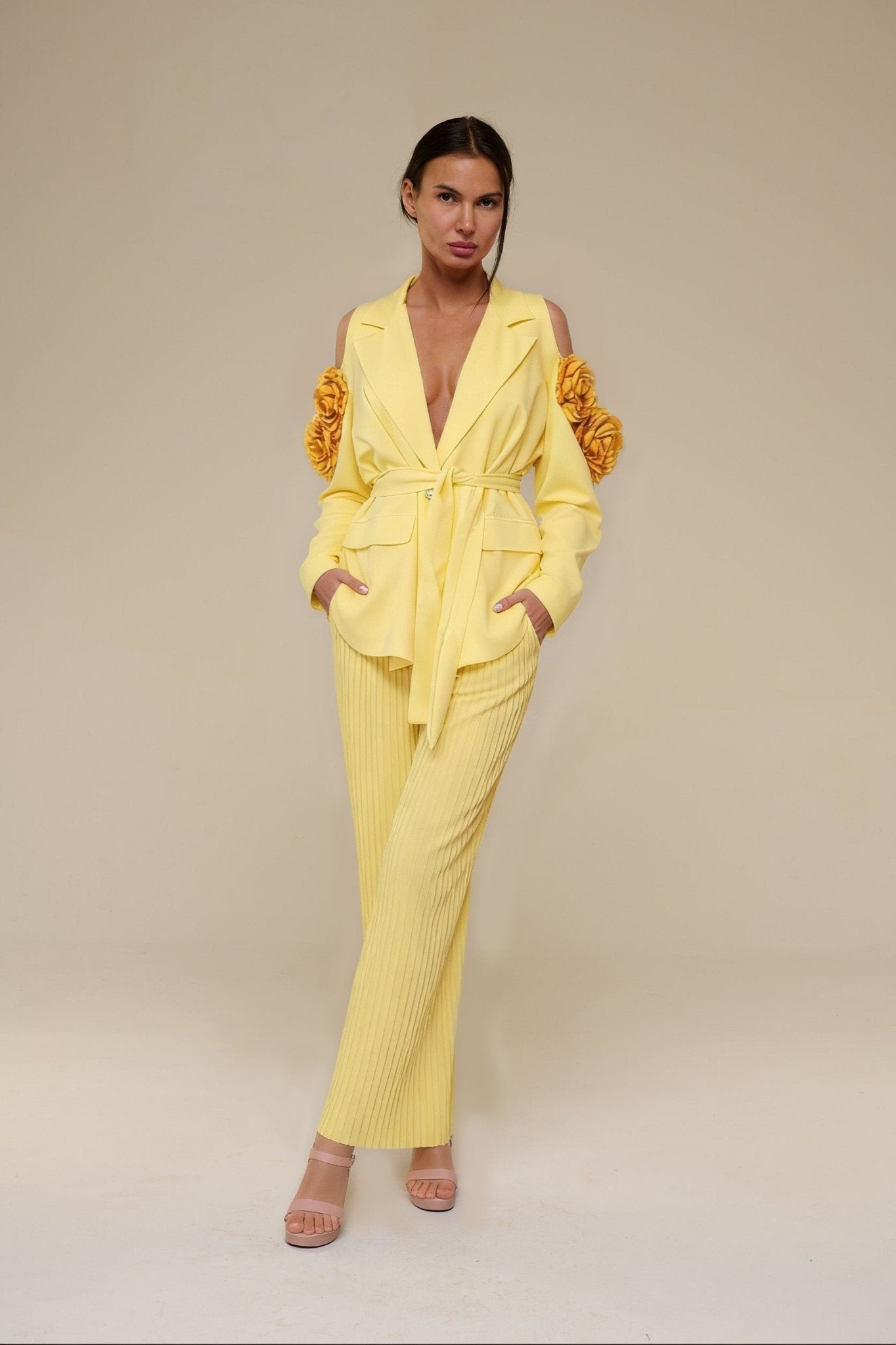 Tailleur Over Rose Giallo - 22 Spazio Boutique