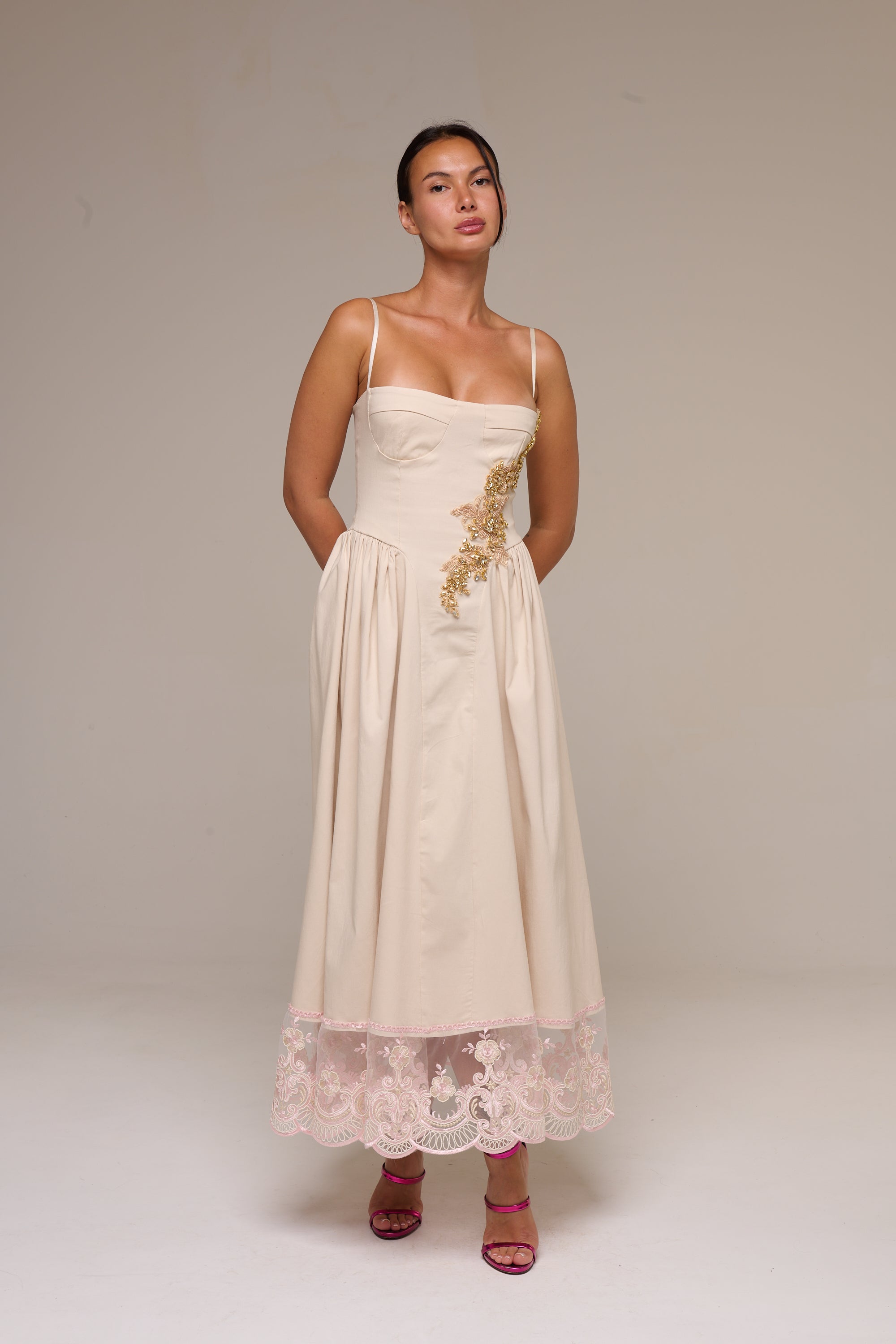 Abito Monarc Beige