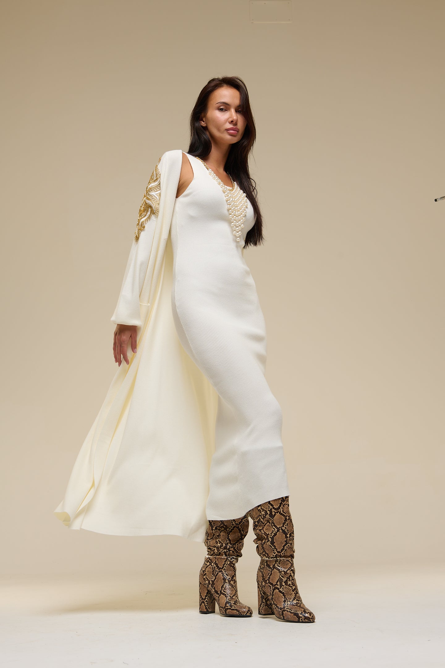 Completo Dress White Pearl