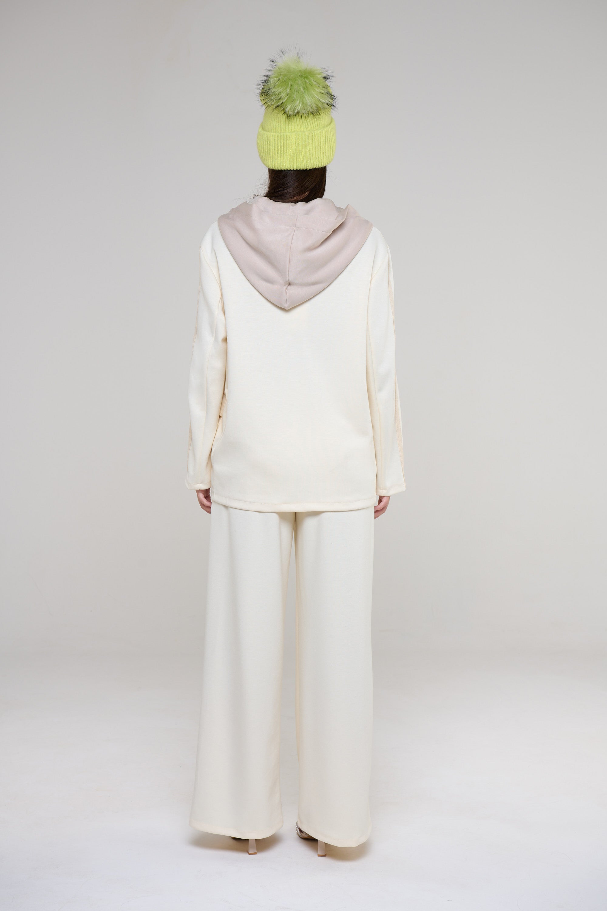 COMPLETO ELODIE BEIGE